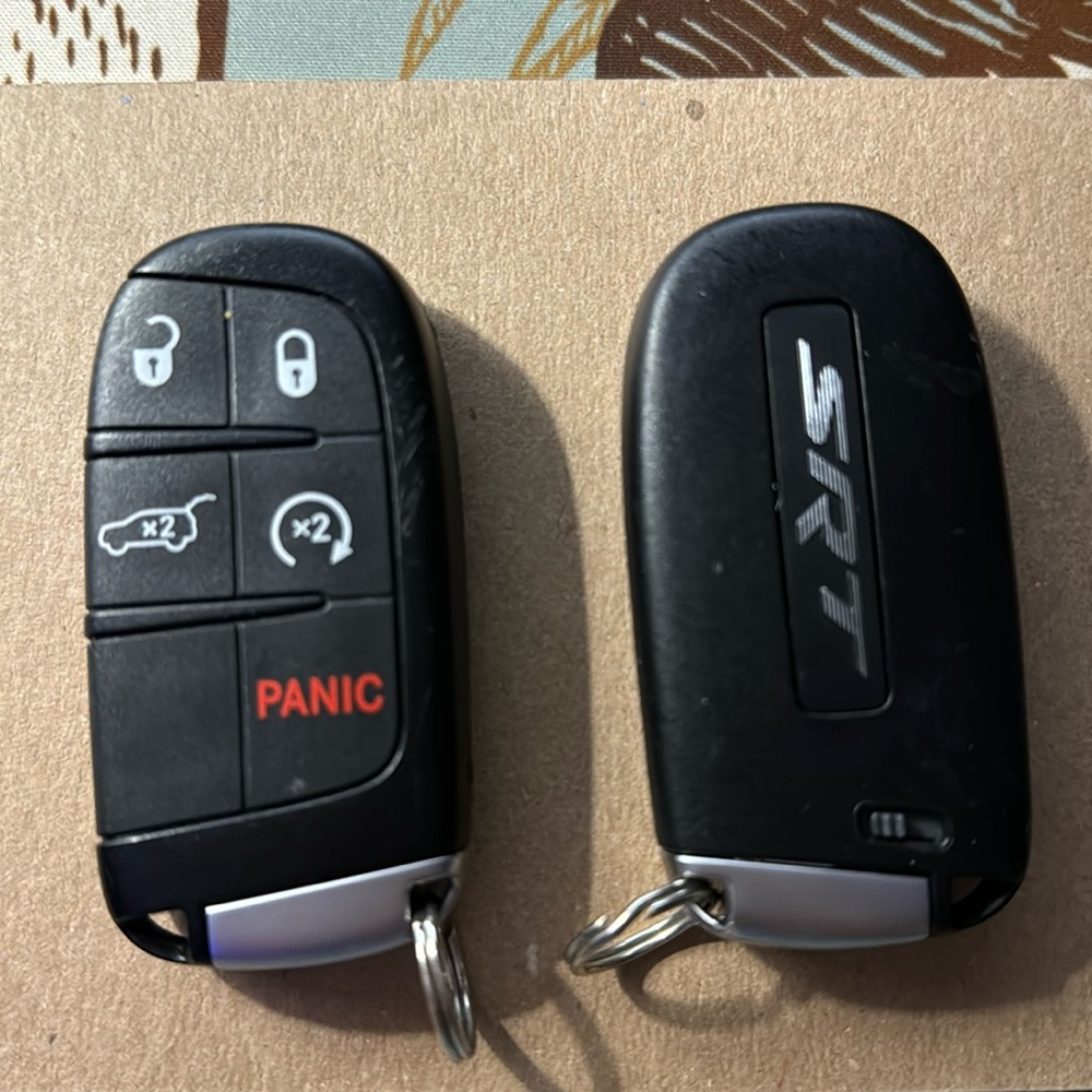2 Dodge Durango SRT 2019 used Key FOB
